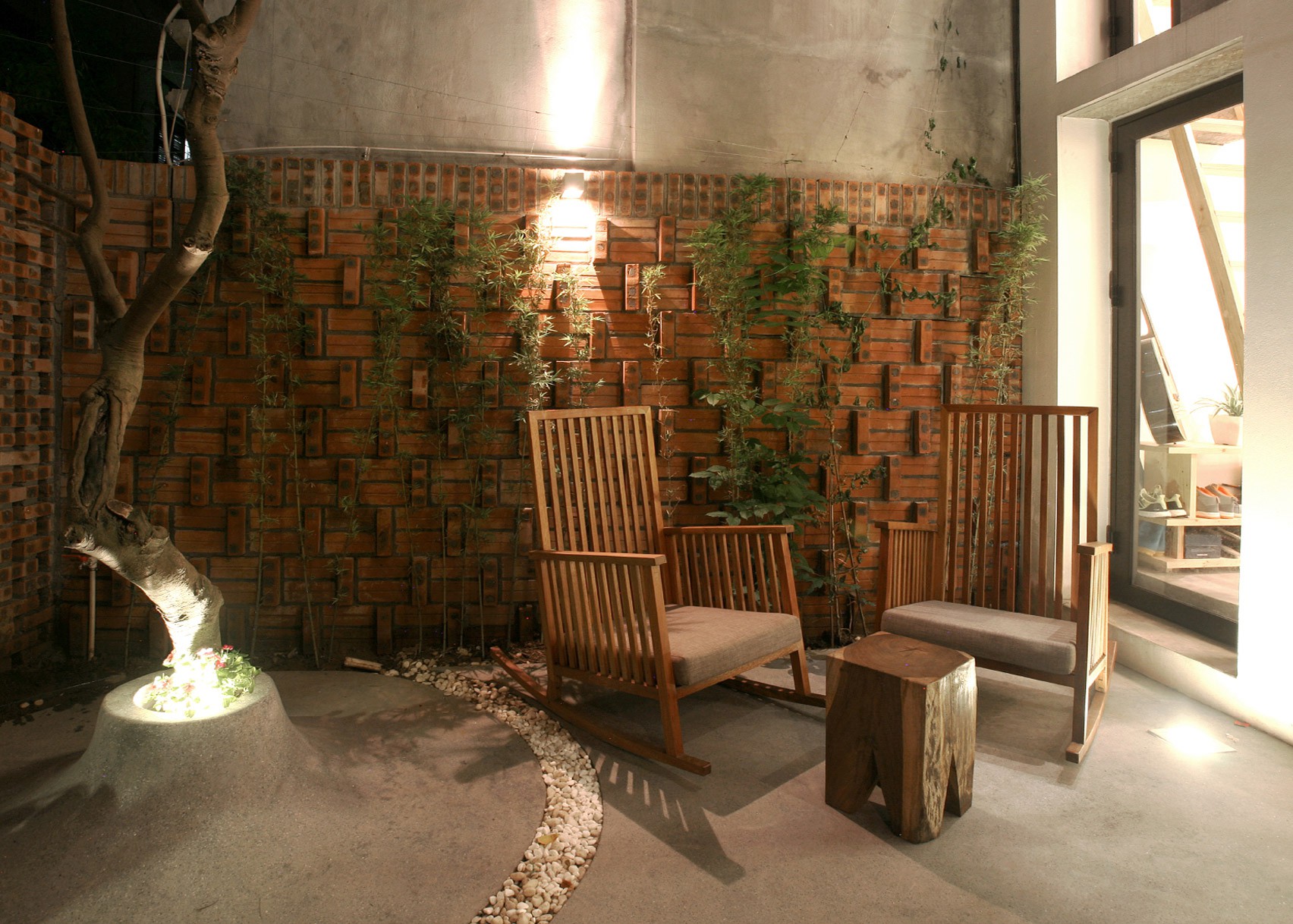 masion-t-hanoi-house-nghia-architect-vietnam-perforated-brick_dezeen_1704_slideshow_20 masion-t-hanoi-house-nghia-architect-vietnam-perforated-brick_dezeen_1704_slideshow_20