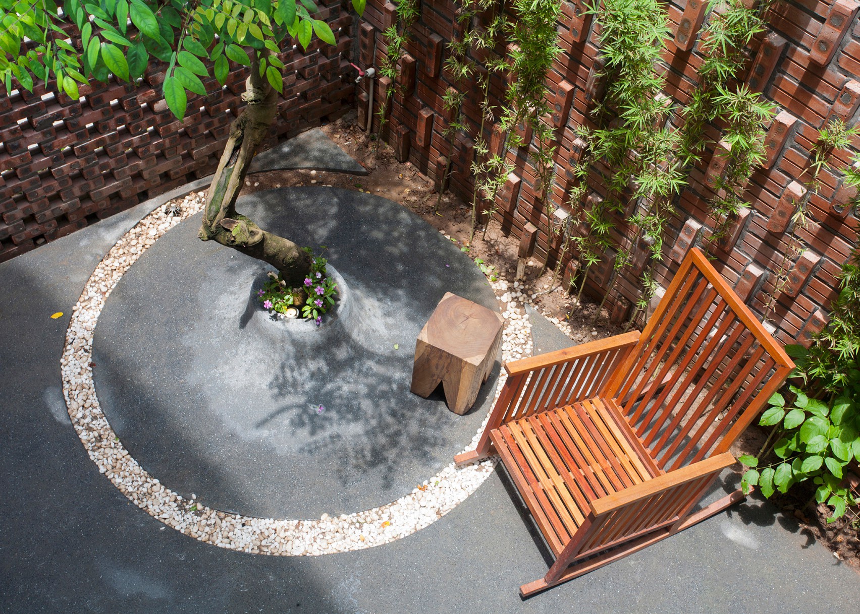 masion-t-hanoi-house-nghia-architect-vietnam-perforated-brick_dezeen_1704_slideshow_4 masion-t-hanoi-house-nghia-architect-vietnam-perforated-brick_dezeen_1704_slideshow_4