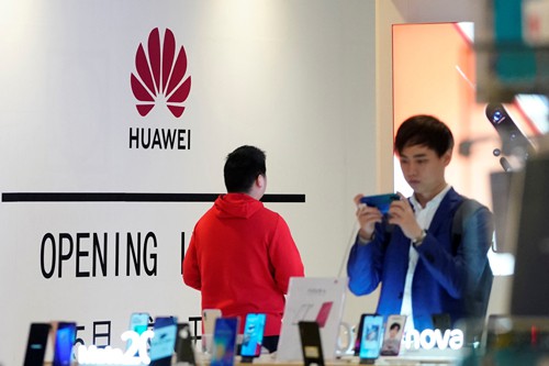 Báo Anh vạch ra liên hệ giữa Huawei và cơ quan tình báo Trung Quốc - Ảnh 1. Báo Anh vạch ra liên hệ giữa Huawei và cơ quan tình báo Trung Quốc - Ảnh 1.