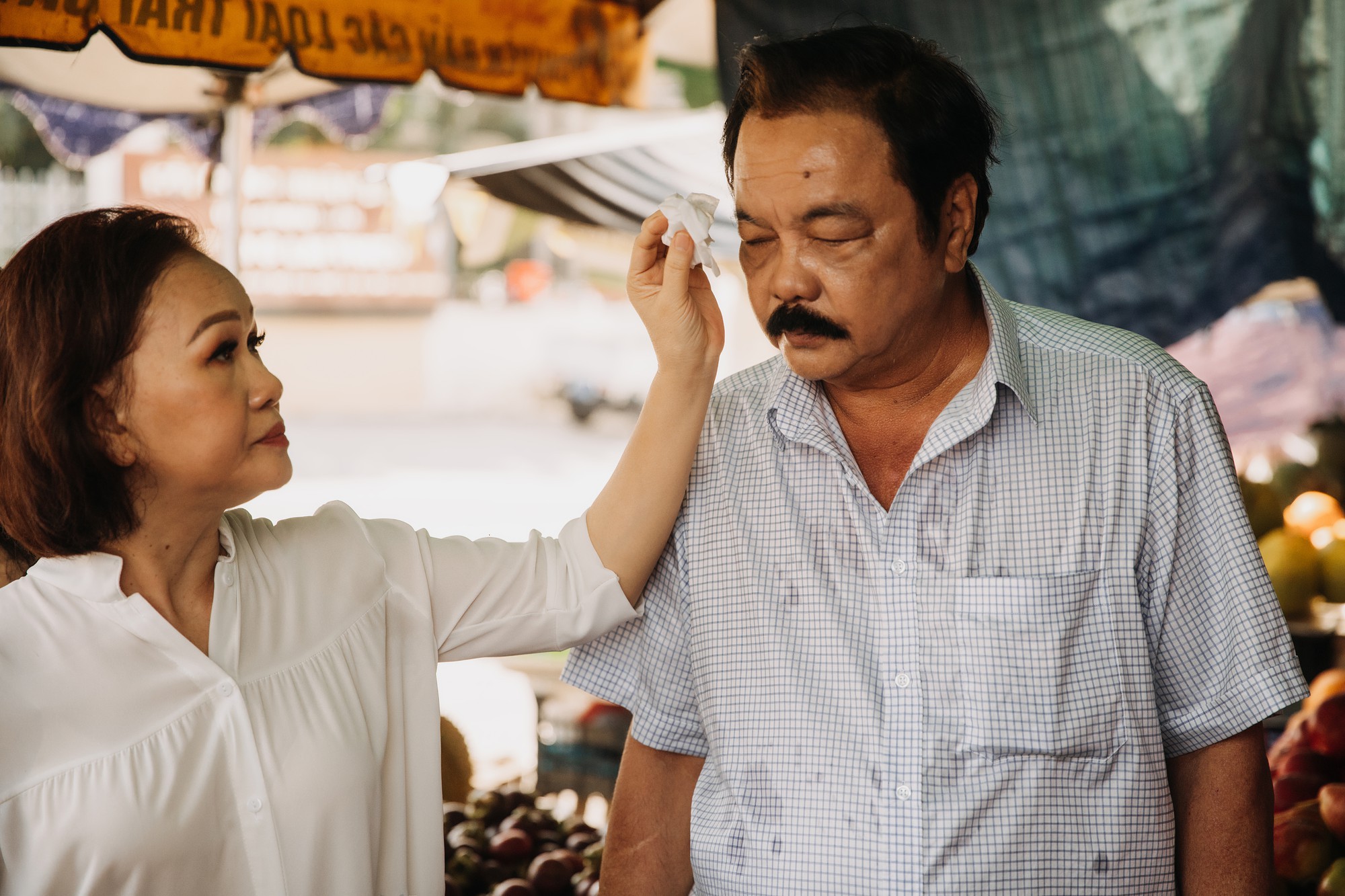 Giọt nước mắt hiếm hoi của Dr Thanh và cuộc hôn nhân 40 năm giông gió - Ảnh 2. Giọt nước mắt hiếm hoi của Dr Thanh và cuộc hôn nhân 40 năm giông gió - Ảnh 2.