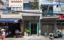 Kí ức Sài Gòn 'xưa' lắng đọng trong ngôi nhà trong hẻm của người Sài Gòn 'nay'