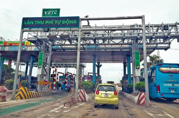 Thu phí không dừng đẩy doanh nghiệp BOT vi phạm các nghĩa vụ trong Hợp đồng tín dụng - Ảnh 2. Thu phí không dừng đẩy doanh nghiệp BOT vi phạm các nghĩa vụ trong Hợp đồng tín dụng - Ảnh 2.