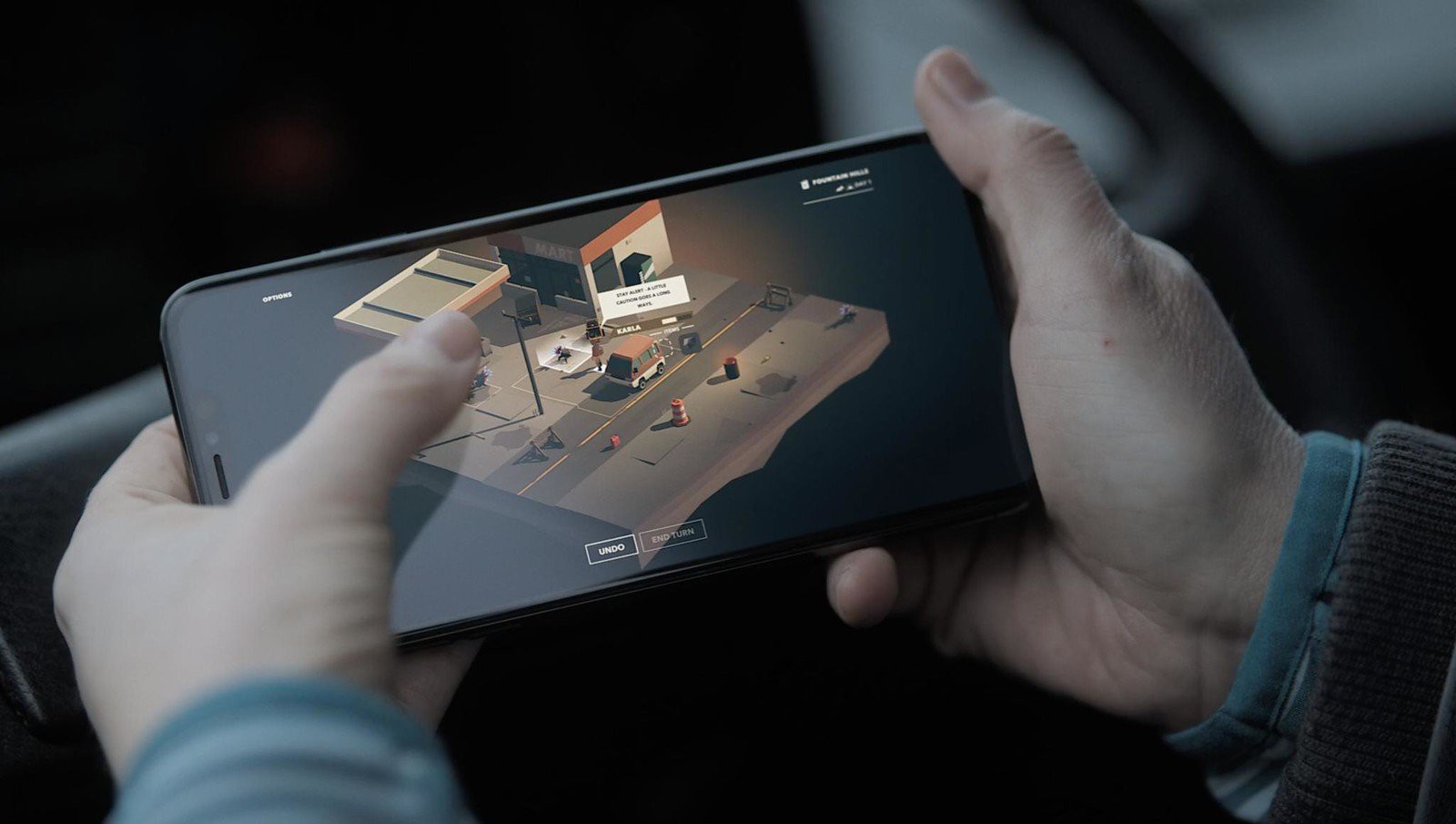 apple-gaming-overland-on-phone