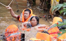 Mưa lũ làm 12.000 ngôi nhà bị ngập, thiệt hại hơn 1.000 tỉ đồng