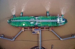 Dầu thô - 'vũ khí' tiếp theo của Trung Quốc với Mỹ