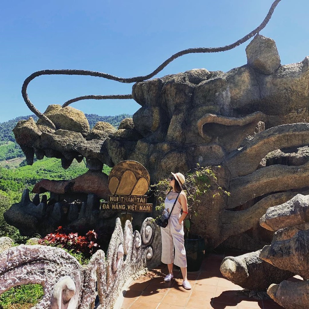 'Tam tien' tha ga tai suoi khoang nong dep quen loi ve o Da Nang hinh anh 1 'Tam tien' tha ga tai suoi khoang nong dep quen loi ve o Da Nang hinh anh 1