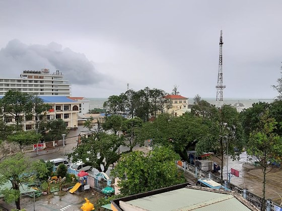 Đảo ngọc Phú Quốc thiệt hại hơn 107 tỉ đồng do ngập cục bộ - Ảnh 3. Đảo ngọc Phú Quốc thiệt hại hơn 107 tỉ đồng do ngập cục bộ - Ảnh 3.