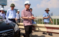 Bộ trưởng GTVT lên tiếng về mặt cầu Thăng Long hư hỏng nhiều năm