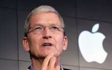 Trước khi là tỉ phú, Bezos làm phụ bếp, Tim Cook giao báo