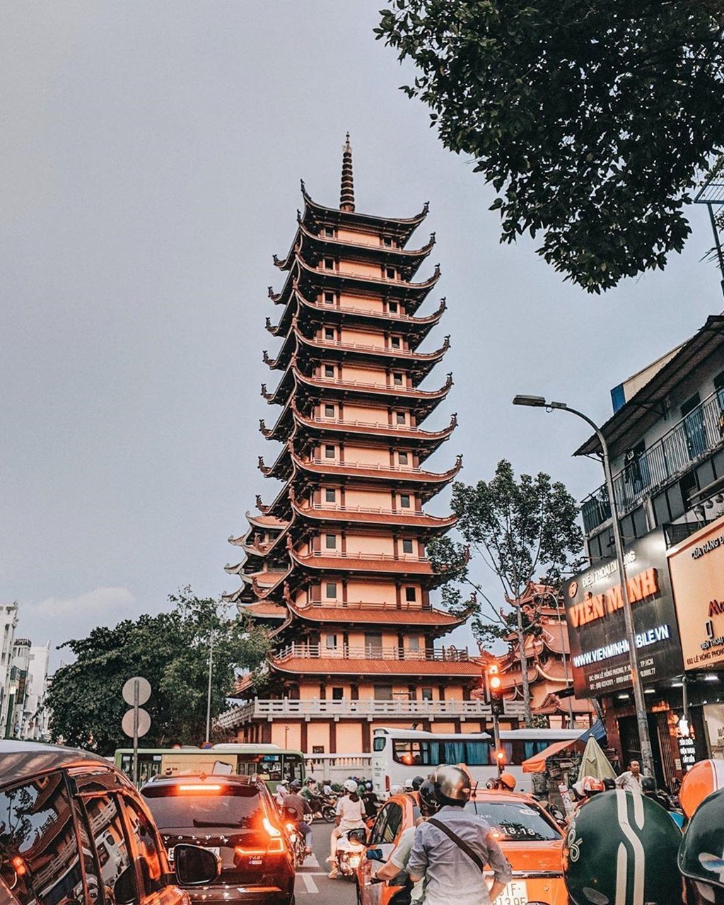 Buu Long va 5 ngoi chua noi tieng linh thieng khu vuc phia nam hinh anh 8 Buu Long va 5 ngoi chua noi tieng linh thieng khu vuc phia nam hinh anh 8