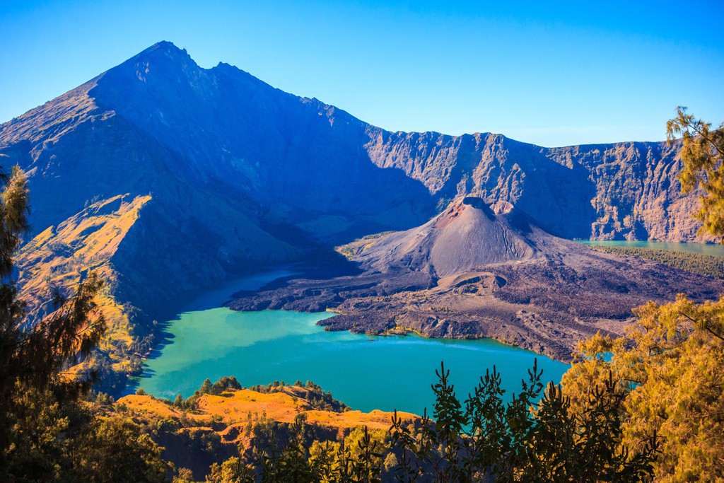 shutterstock_414065215 (1) shutterstock_414065215 (1)