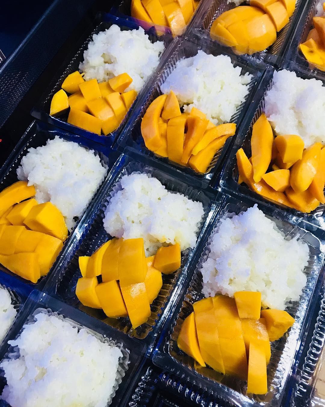 Trọn bộ bộ bí kíp du lịch Bangkok cho người mới đi lần đầu - Ảnh 14. Trọn bộ bộ bí kíp du lịch Bangkok cho người mới đi lần đầu - Ảnh 14.