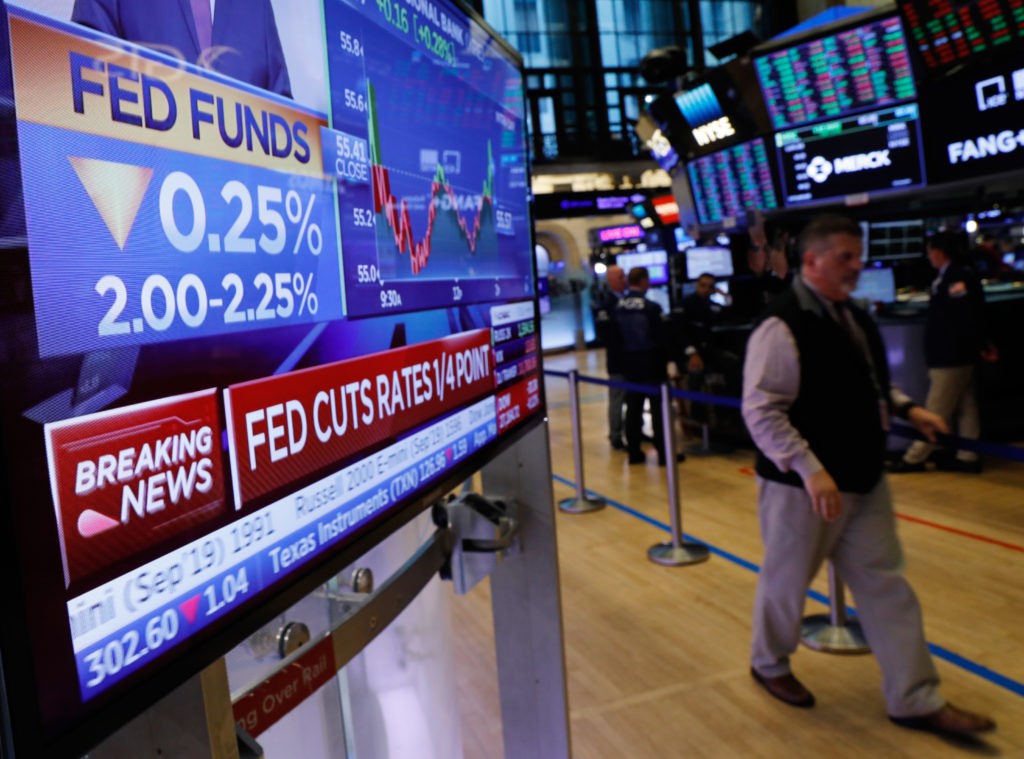 2019-07-31T181832Z_247324860_HP1EF7V1EUWL5_RTRMADP_3_USA-FED-STOCKS-1024x759 2019-07-31T181832Z_247324860_HP1EF7V1EUWL5_RTRMADP_3_USA-FED-STOCKS-1024x759