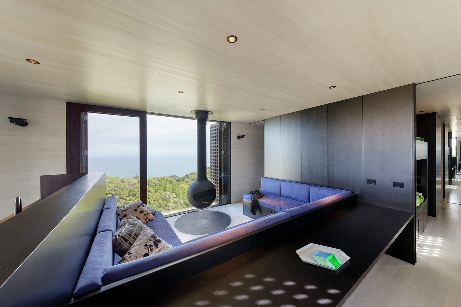 3_Moonlight_Cabin_Jackson_Clements_Burrows 3_Moonlight_Cabin_Jackson_Clements_Burrows