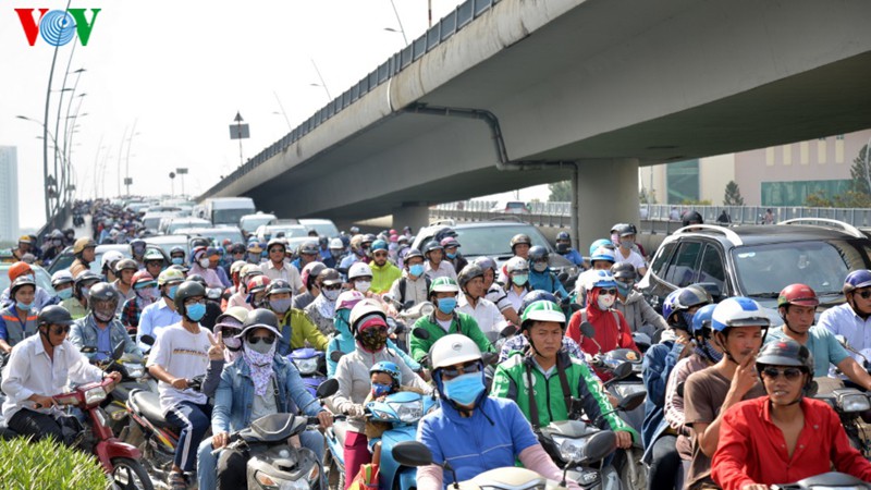 Thu phí vào nội đô TP HCM là phí chồng phí? - Ảnh 1.