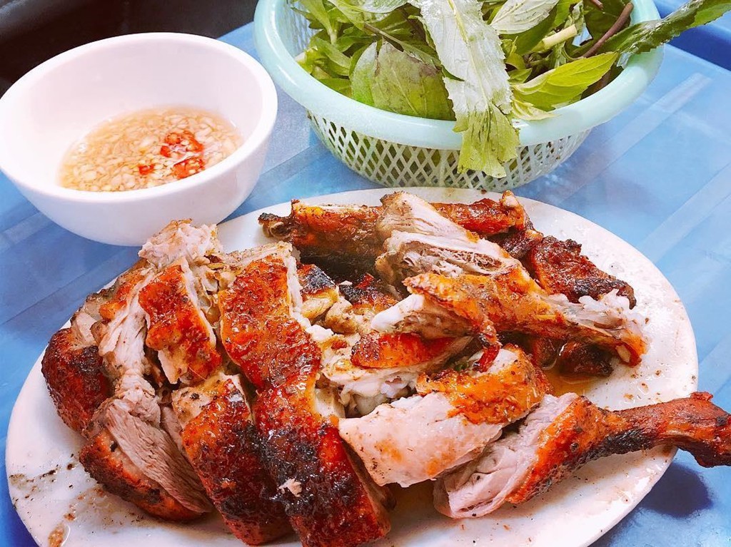 An gi o Ha Noi khi troi mua bao? hinh anh 1 An gi o Ha Noi khi troi mua bao? hinh anh 1