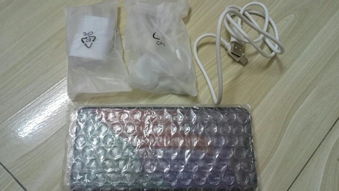 Mua điện thoại chính hãng ở Lazada nhận hàng nhái - Ảnh 2. Mua điện thoại chính hãng ở Lazada nhận hàng nhái - Ảnh 2.