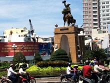 Metro số 1: Quận 1 tính sai đơn giá tháo dỡ, lắp đặt tượng Trần Nguyên Hãn?