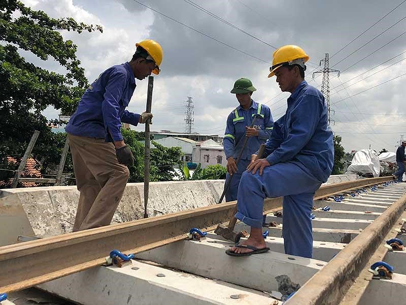 Thông cầu đường sắt Bình Lợi vào tháng 9 - Ảnh 1. Thông cầu đường sắt Bình Lợi vào tháng 9 - Ảnh 1.