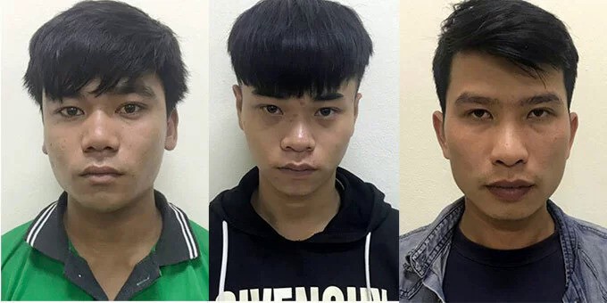 Hai tài xế xe ôm đua xe quanh hồ Hoàn Kiếm - Ảnh 1. Hai tài xế xe ôm đua xe quanh hồ Hoàn Kiếm - Ảnh 1.