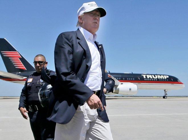 Gia đình Tổng thống Mỹ Donald Trump tiêu xài xa hoa như thế nào? - Ảnh 2. Gia đình Tổng thống Mỹ Donald Trump tiêu xài xa hoa như thế nào? - Ảnh 2.