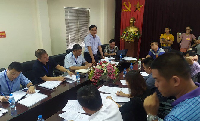Hà Nội đối thoại với cư dân mua nhà của 'đại gia điếu cày' - Ảnh 2. Hà Nội đối thoại với cư dân mua nhà của 'đại gia điếu cày' - Ảnh 2.