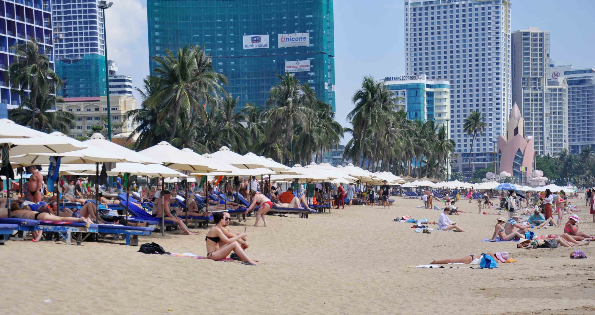 du khách quốc tế tại Nha Trang (9) du khách quốc tế tại Nha Trang (9)