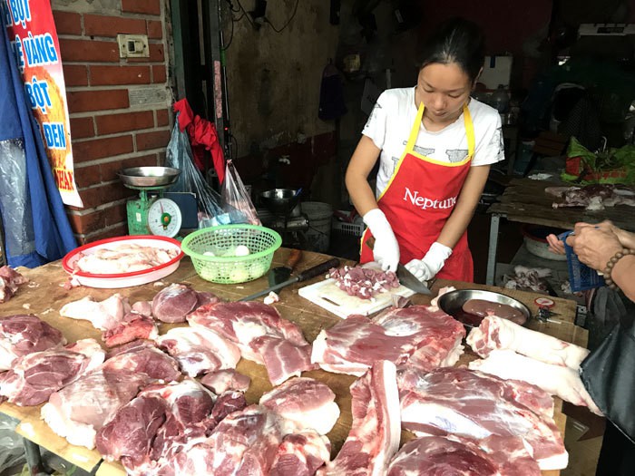 Thiếu trầm trọng thịt lợn, Tết mất nhiều món ngon, giá đắt đỉnh điểm - Ảnh 2. Thiếu trầm trọng thịt lợn, Tết mất nhiều món ngon, giá đắt đỉnh điểm - Ảnh 2.