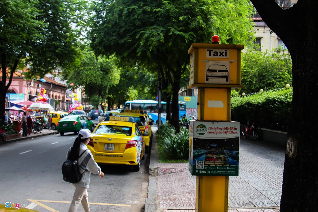 5 điểm đón taxi cố định ở Sài Gòn bị lãng quên, hoang phí - Ảnh 3.