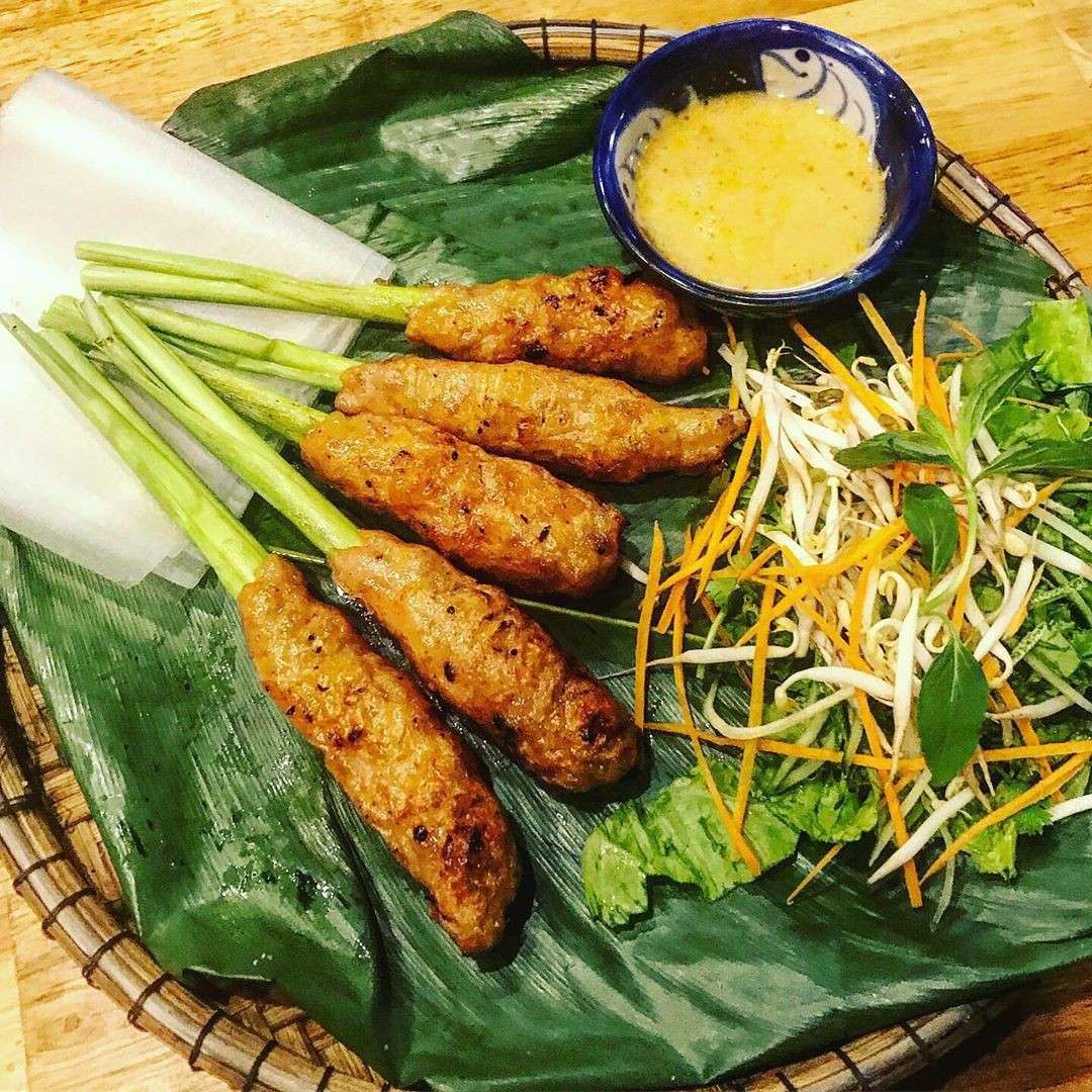 Lễ 2/9 ngại đi chơi xa, đến ngay những quán ăn ngon và thưởng thức món ăn vặt nổi tiếng xứ Huế - Ảnh 5. Lễ 2/9 ngại đi chơi xa, đến ngay những quán ăn ngon và thưởng thức món ăn vặt nổi tiếng xứ Huế - Ảnh 5.