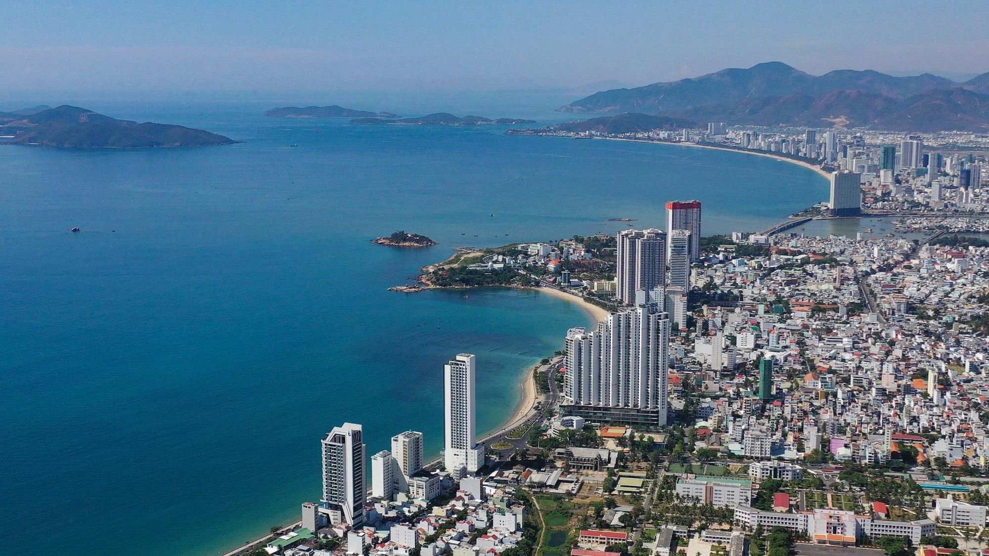Rừng bê tông ven biển Nha Trang trong cơn thoái trào của condotel - Ảnh 12.