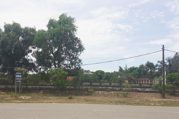 Đất vàng ven biển Hà Tĩnh, kẻ bỏ hoang, người không có cơ hội - Ảnh 3. Đất vàng ven biển Hà Tĩnh, kẻ bỏ hoang, người không có cơ hội - Ảnh 3.