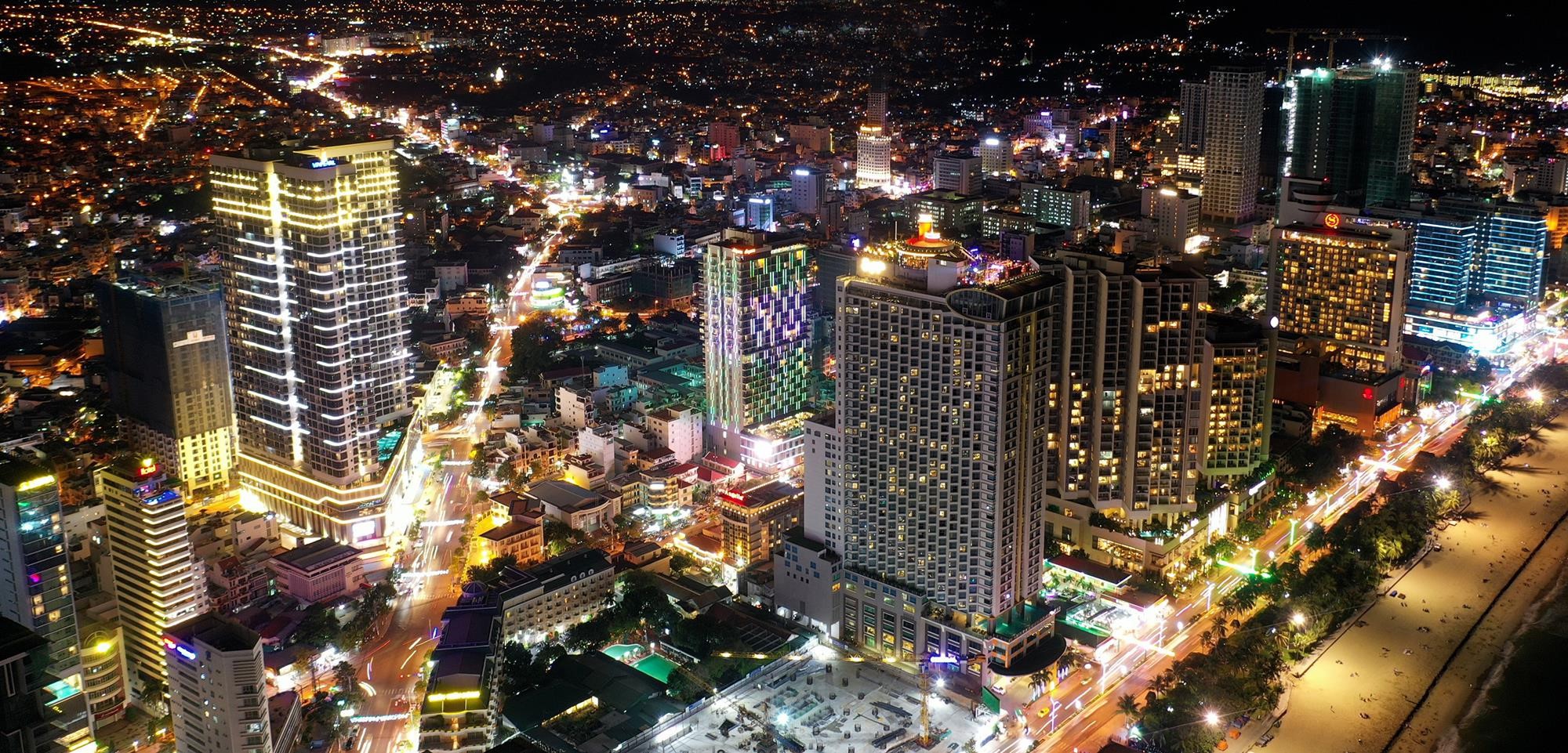 Rung be tong ven bien Nha Trang trong con thoai trao cua condotel hinh anh 5 