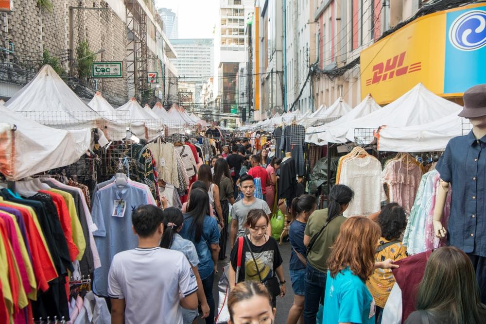 'Chợ kẻ cắp' và những khu mua sắm nổi tiếng ở Bangkok - Ảnh 6. 'Chợ kẻ cắp' và những khu mua sắm nổi tiếng ở Bangkok - Ảnh 6.