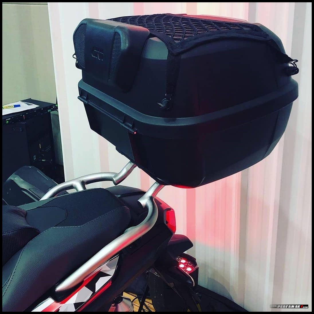 Box-Givi-E43-Honda-ADV-150-Custom Box-Givi-E43-Honda-ADV-150-Custom