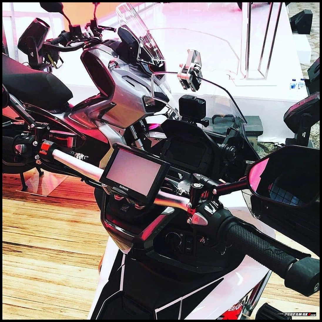 GPS-Garmin-Honda-ADV-150-Custom GPS-Garmin-Honda-ADV-150-Custom