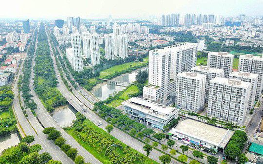 Đầu tư trái phiếu bất động sản, khách hàng đối mặt rủi ro gì? - Ảnh 1. Đầu tư trái phiếu bất động sản, khách hàng đối mặt rủi ro gì? - Ảnh 1.