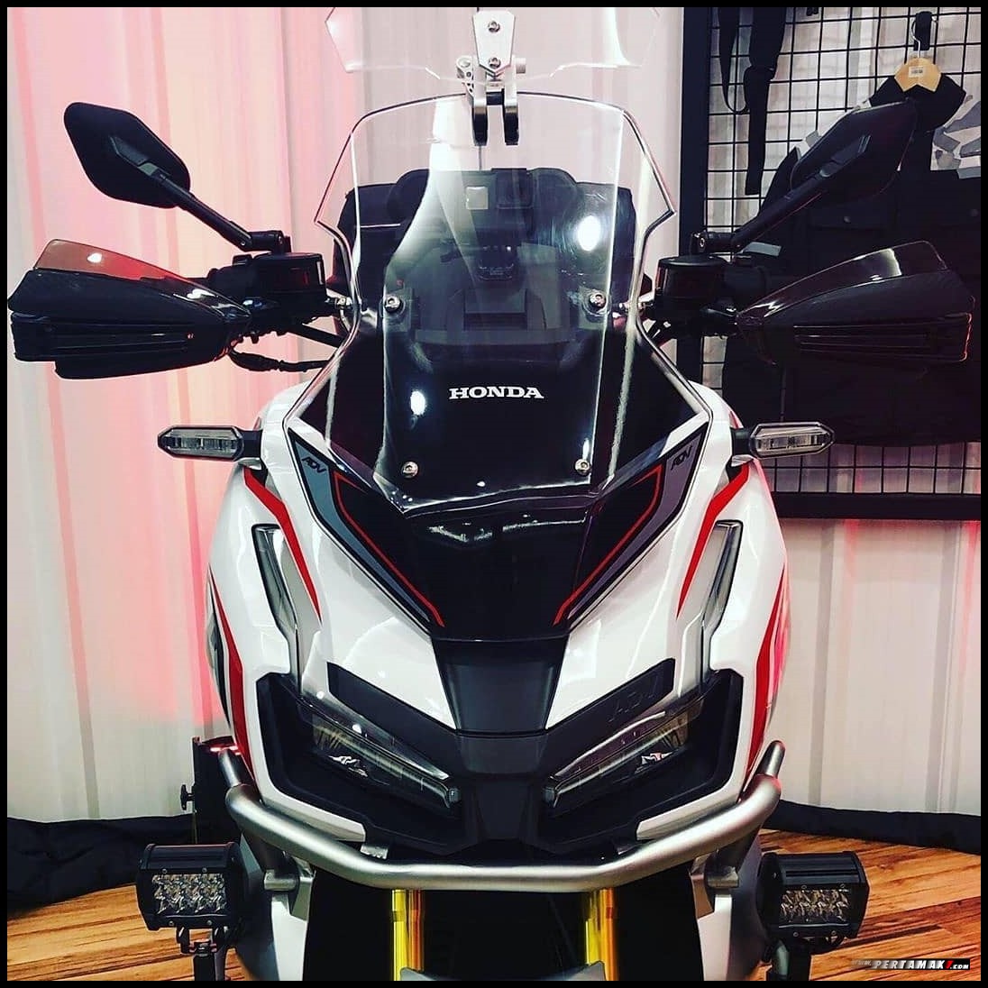 Tampak-Depan-Honda-ADV-150-Custom Tampak-Depan-Honda-ADV-150-Custom