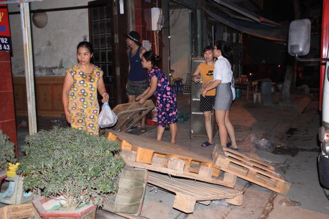 Hiện trường vụ cháy cực lớn tại Nhà máy bóng đèn phích nước Rạng Đông - Ảnh 12.