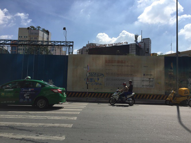 Cận cảnh khu đất công 1 tỉ đồng/m2 'đẩy' hàng loạt quan chức vào lao lí - Ảnh 2. Cận cảnh khu đất công 1 tỉ đồng/m2 'đẩy' hàng loạt quan chức vào lao lí - Ảnh 2.