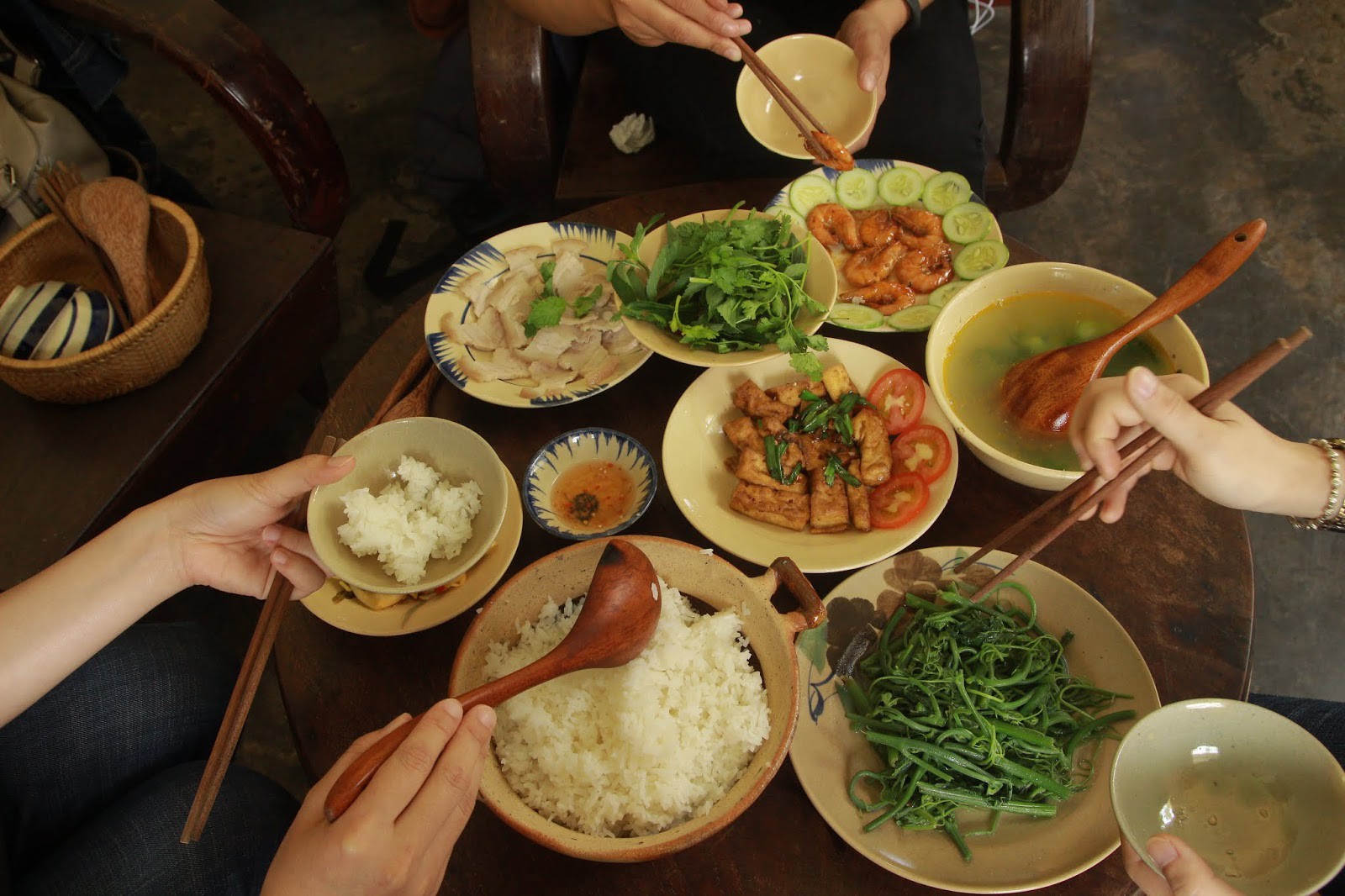 Những quán cơm ngon tại Đà Lạt “chuẩn vị mẹ nấu" phù hợp cho các gia đình - Ảnh 1. Những quán cơm ngon tại Đà Lạt “chuẩn vị mẹ nấu" phù hợp cho các gia đình - Ảnh 1.