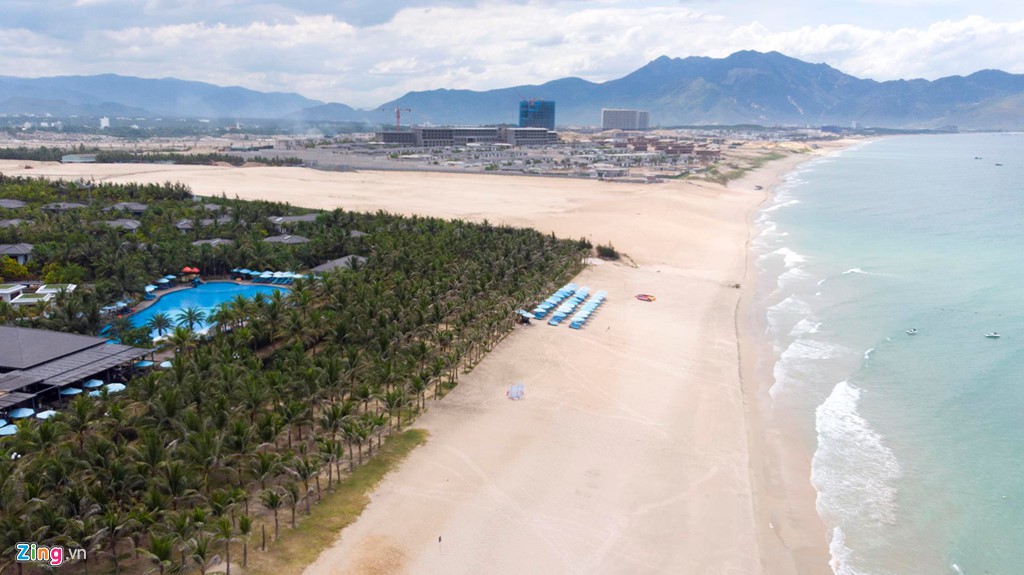 Đại công trường xây dựng hơn 5.000 căn condotel tại Cam Ranh - Ảnh 5. Đại công trường xây dựng hơn 5.000 căn condotel tại Cam Ranh - Ảnh 5.