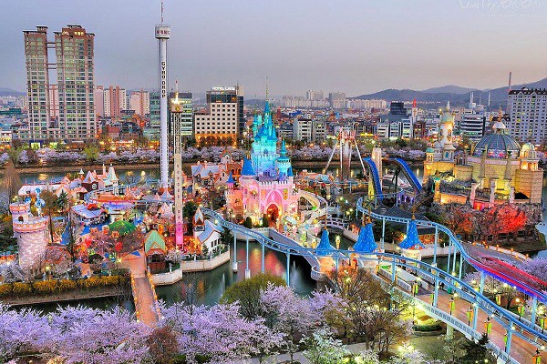 So sánh tour du lịch Hàn Quốc 4 ngày 3 đêm: Chưa tới 9 triệu để khám phá vẻ đẹp Jeju - Ảnh 3. So sánh tour du lịch Hàn Quốc 4 ngày 3 đêm: Chưa tới 9 triệu để khám phá vẻ đẹp Jeju - Ảnh 3.