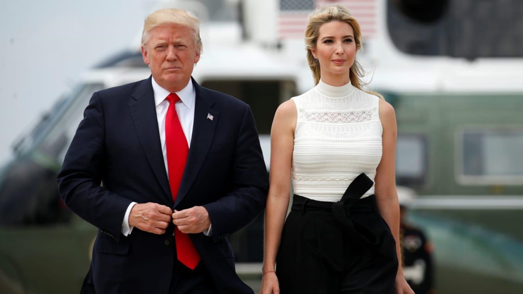 Ngân hàng Đức nắm giữ bí mật tài sản Tổng thống Trump muốn giấu - Ảnh 2. Ngân hàng Đức nắm giữ bí mật tài sản Tổng thống Trump muốn giấu - Ảnh 2.