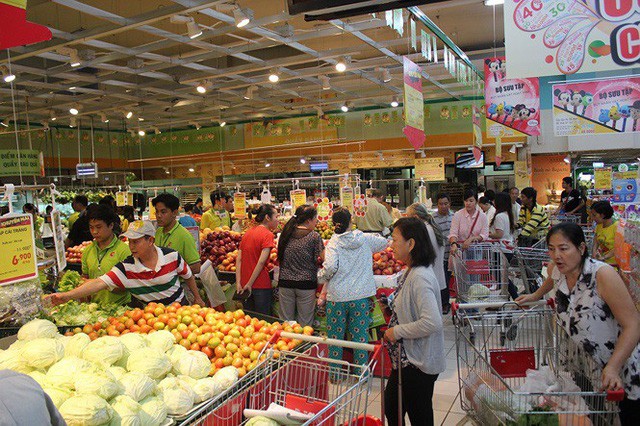Ngày đầu nghỉ lễ 2/9: Siêu thị đông ngẹt, thực phẩm nhảy giá - Ảnh 4. Ngày đầu nghỉ lễ 2/9: Siêu thị đông ngẹt, thực phẩm nhảy giá - Ảnh 4.