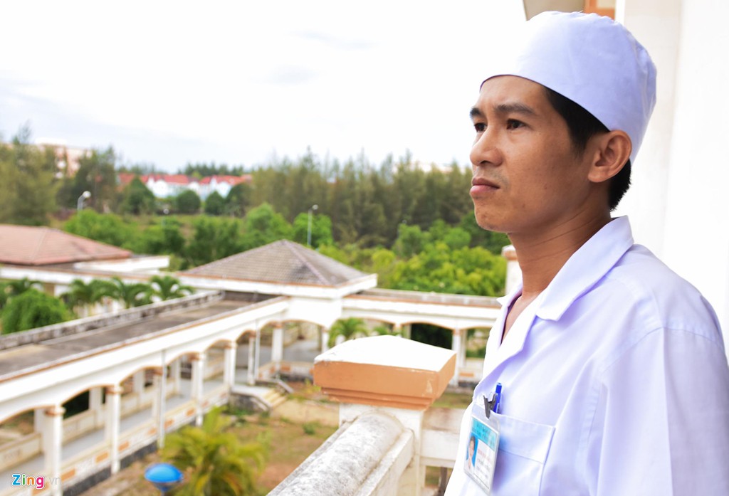 Dân khốn khổ vì bệnh viện tiền tỉ rớt hạng thành phòng khám - Ảnh 7. Dân khốn khổ vì bệnh viện tiền tỉ rớt hạng thành phòng khám - Ảnh 7.