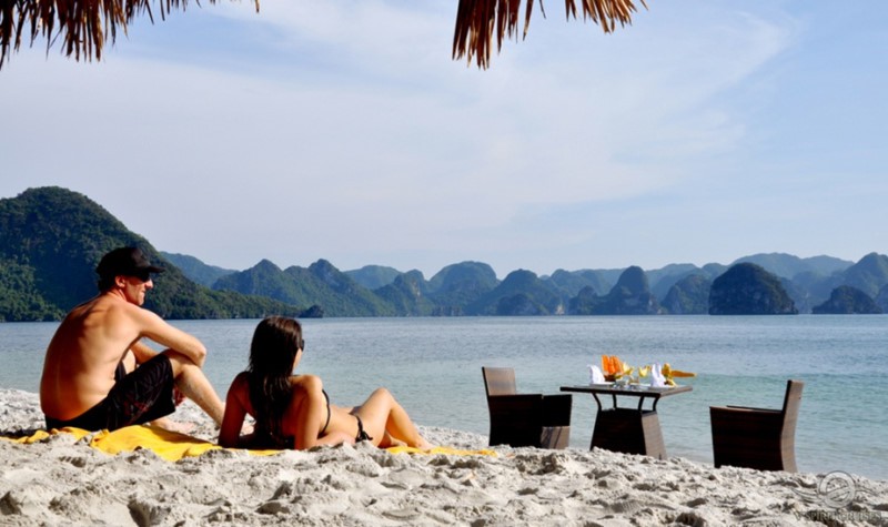 Tạm dừng hoạt động bãi tắm Soi Sim trên vịnh Hạ Long - Ảnh 3. Tạm dừng hoạt động bãi tắm Soi Sim trên vịnh Hạ Long - Ảnh 3.