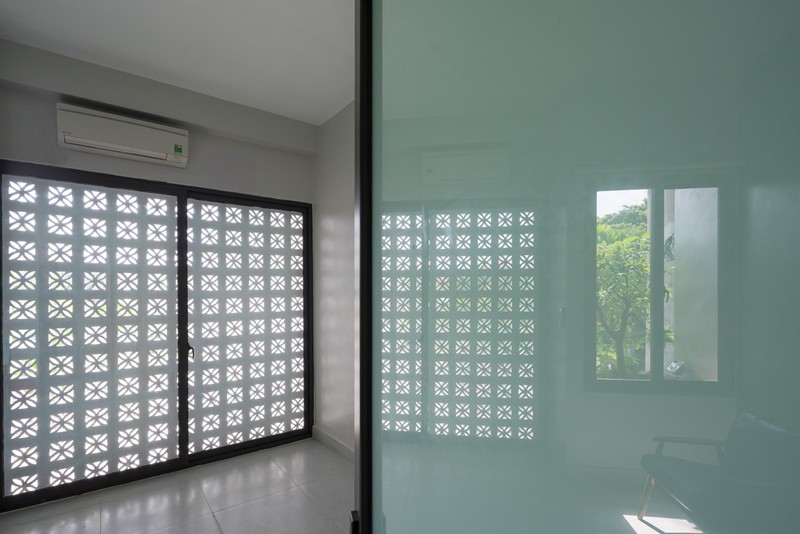 Nhà ống bên ngoài đơn giản nhưng bên trong thoáng đãng - Ảnh 14. Nhà ống bên ngoài đơn giản nhưng bên trong thoáng đãng - Ảnh 14.