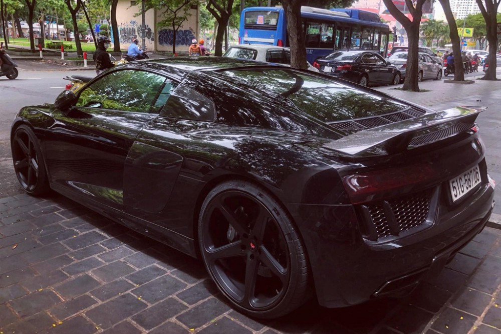 Sau đám cưới Đàm Thu Trang, Cường Đôla rao bán siêu xe Audi R8 V10 Plus - Ảnh 3. Sau đám cưới Đàm Thu Trang, Cường Đôla rao bán siêu xe Audi R8 V10 Plus - Ảnh 3.