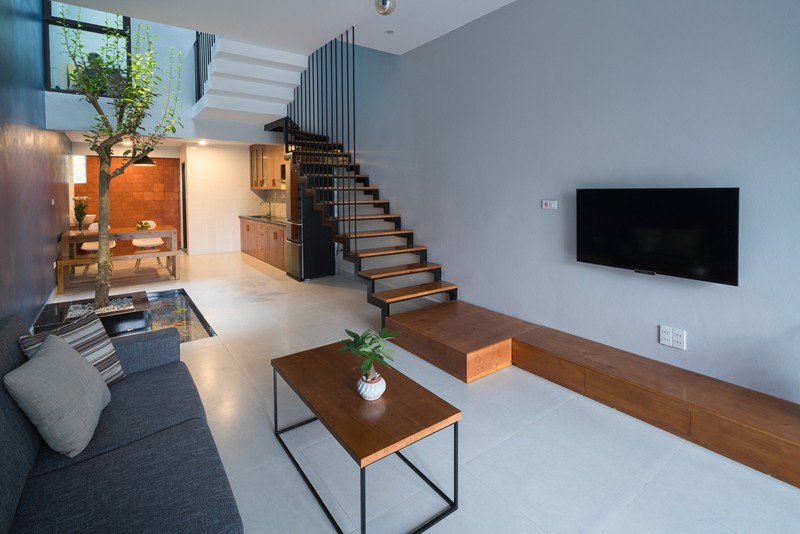 Nhà ống bên ngoài đơn giản nhưng bên trong thoáng đãng - Ảnh 5. Nhà ống bên ngoài đơn giản nhưng bên trong thoáng đãng - Ảnh 5.